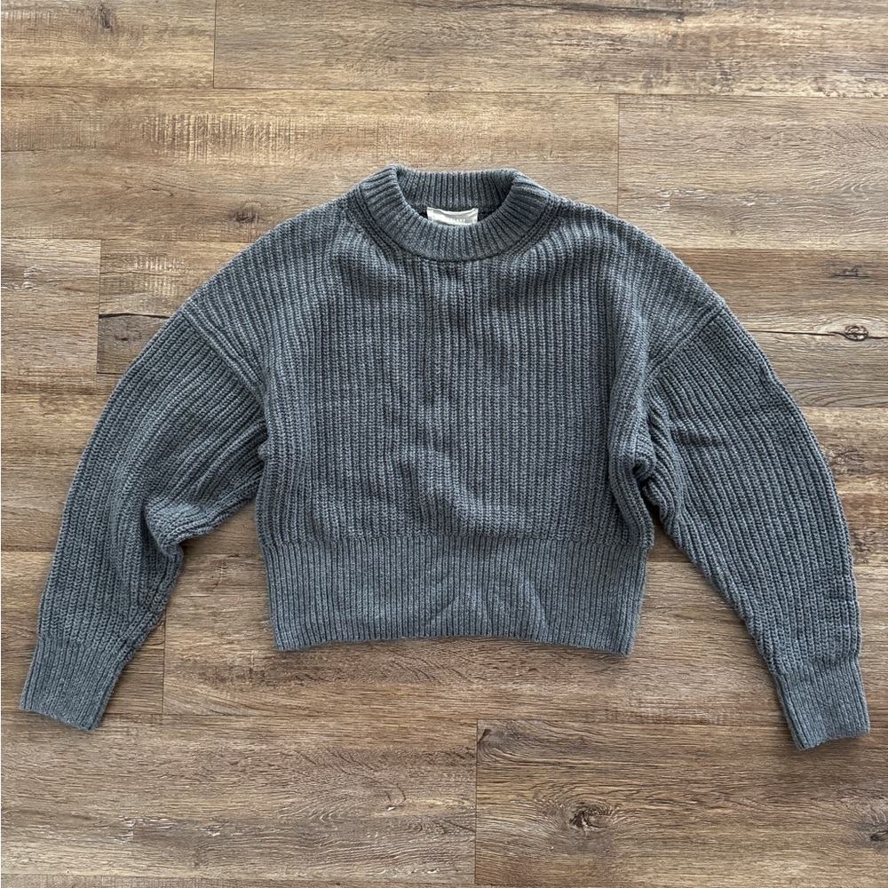 Everlane Women’s Size Small Gray Knit Sweater